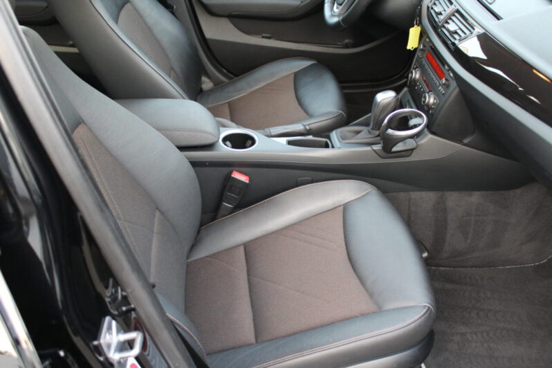 BMW X1 sDrive 18i High Executive Automaat volledig