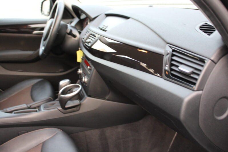 BMW X1 sDrive 18i High Executive Automaat volledig