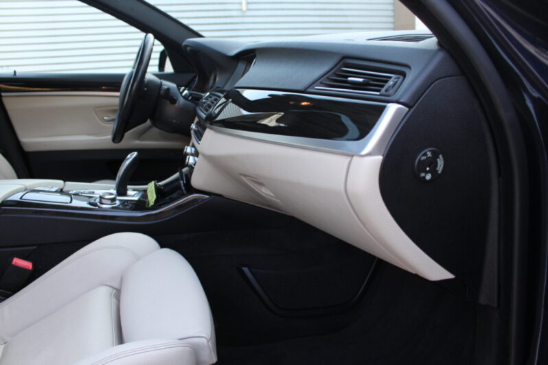 BMW 520i Touring Automaat High Executive Luxury-Line volledig
