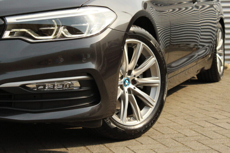 BMW 520i Touring High Executive Automaat volledig