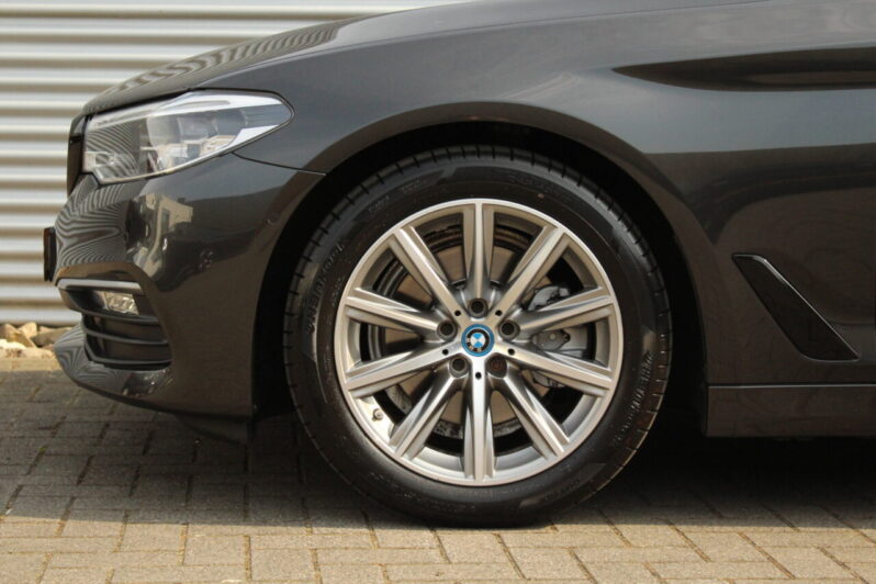 BMW 520i Touring High Executive Automaat volledig