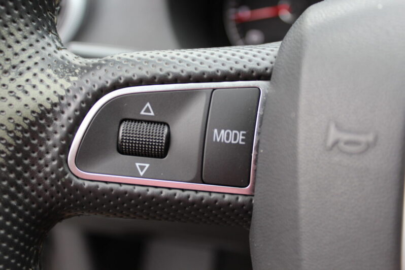 AUDI A3 1.6 Ambition 5drs volledig