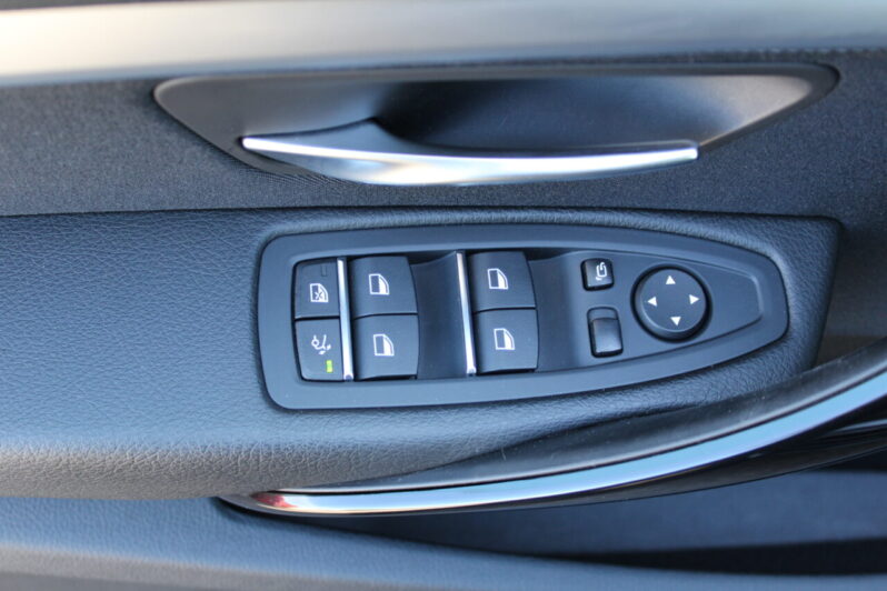 BMW 320i GT Sport-Line Automaat volledig