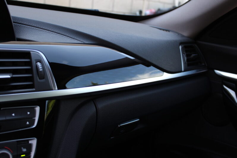 BMW 320i GT Sport-Line Automaat volledig