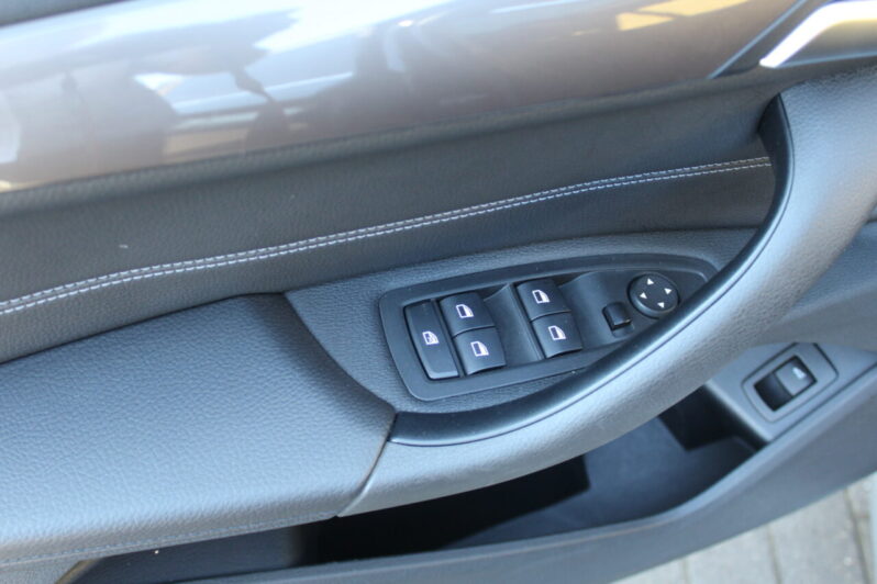 BMW X1 sDrive 20i xLine Automaat volledig