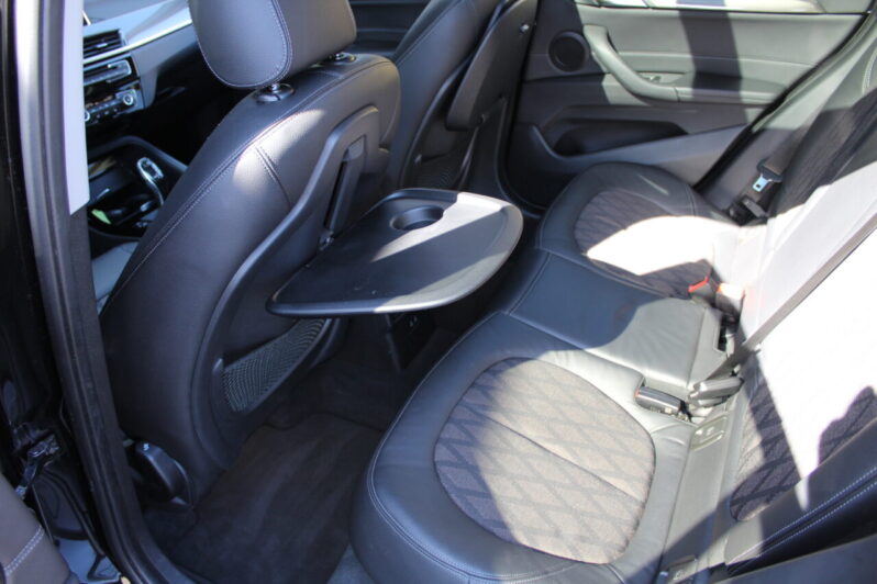 BMW X1 sDrive 20i xLine Automaat volledig