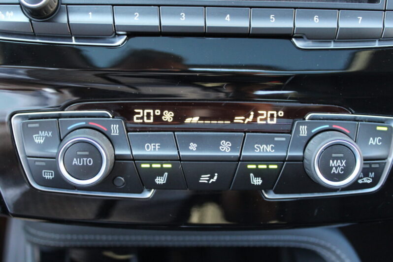 BMW X1 sDrive 20i xLine Automaat volledig