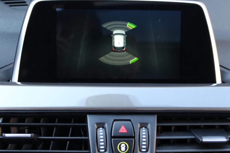 BMW X1 sDrive 20i xLine Automaat volledig