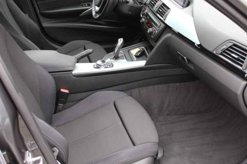 BMW 320i Touring High Executive Automaat volledig