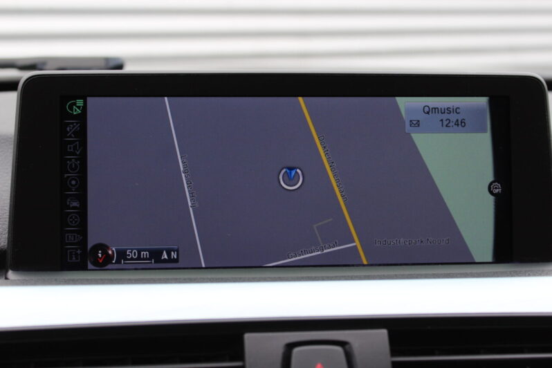 BMW 320i Touring High Executive Automaat volledig