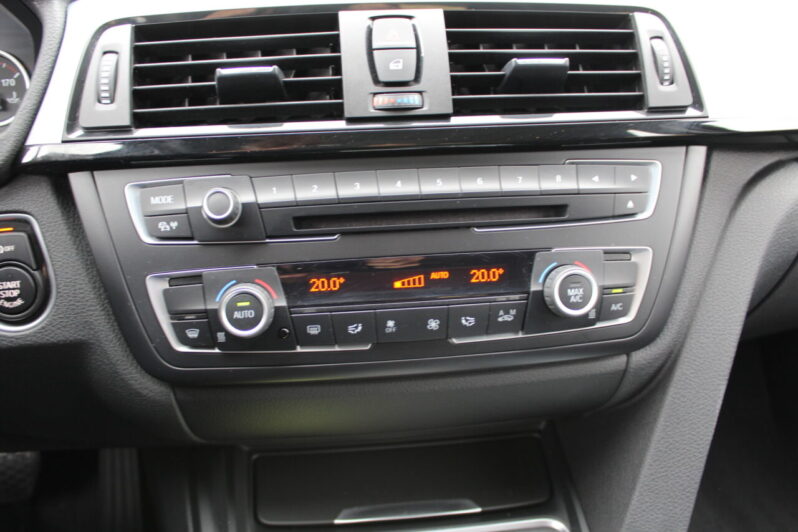 BMW 320i Touring High Executive Automaat volledig