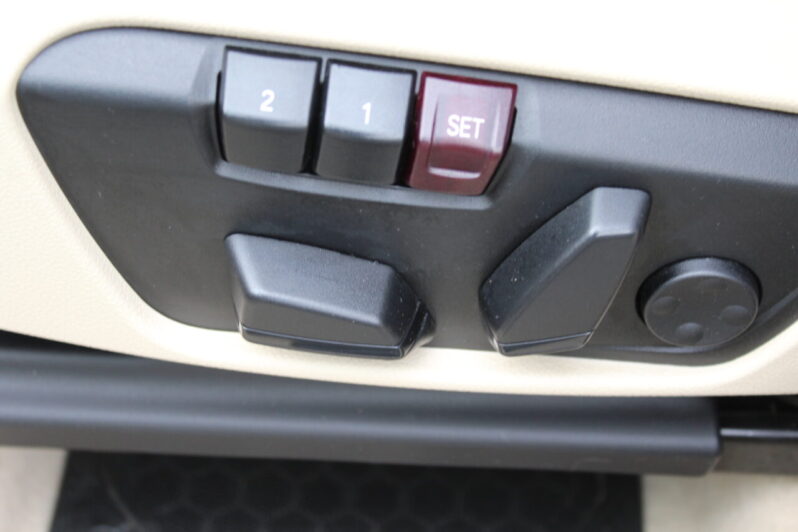 BMW 218i Gran Tourer Luxury Line Automaat volledig