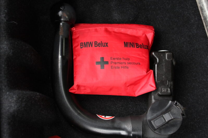 BMW 218i Gran Tourer Luxury Line Automaat volledig