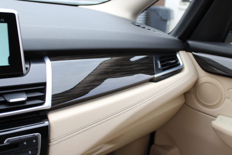 BMW 218i Gran Tourer Luxury Line Automaat volledig