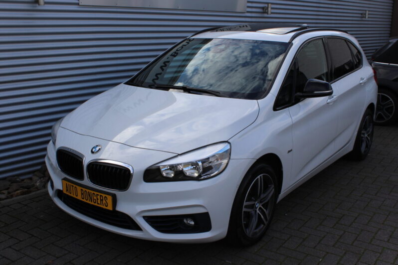 BMW  220i Active Tourer Sport-Line Automaat volledig