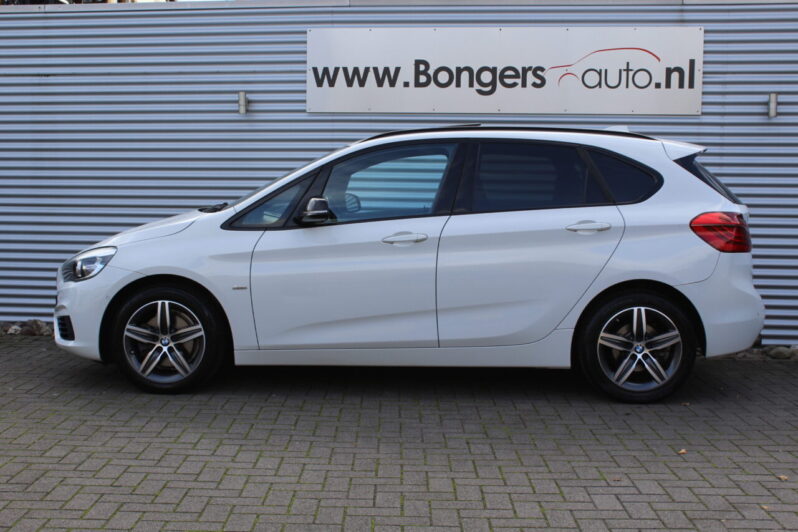 BMW  220i Active Tourer Sport-Line Automaat volledig