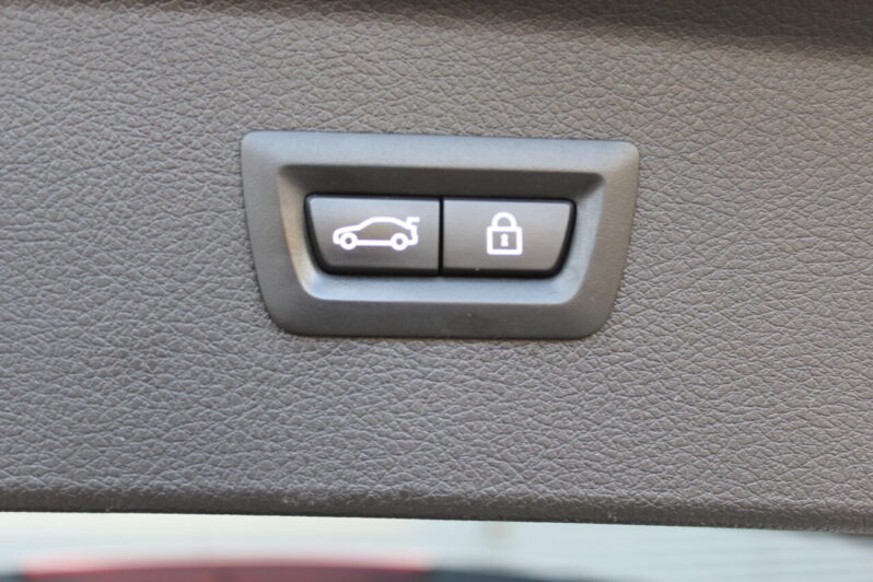 BMW  220i Active Tourer Sport-Line Automaat volledig