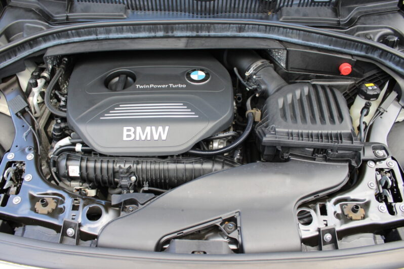 BMW  220i Active Tourer Sport-Line Automaat volledig