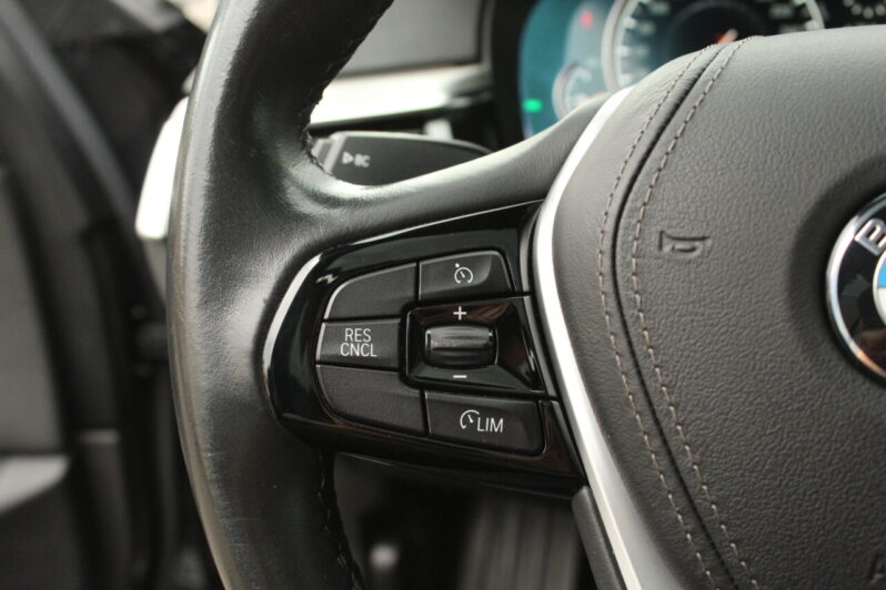 BMW 520i Touring High Executive Automaat volledig