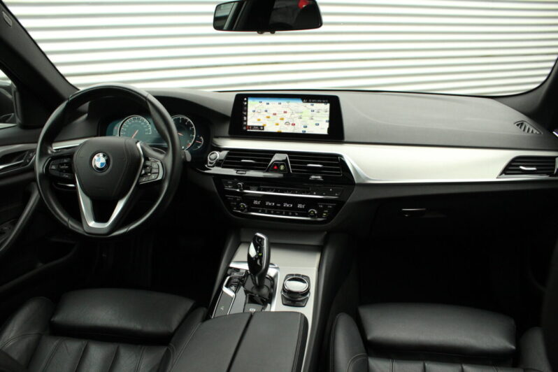 BMW 520i Touring High Executive Automaat volledig