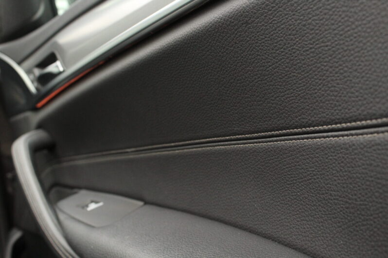 BMW 520i Touring High Executive Automaat volledig